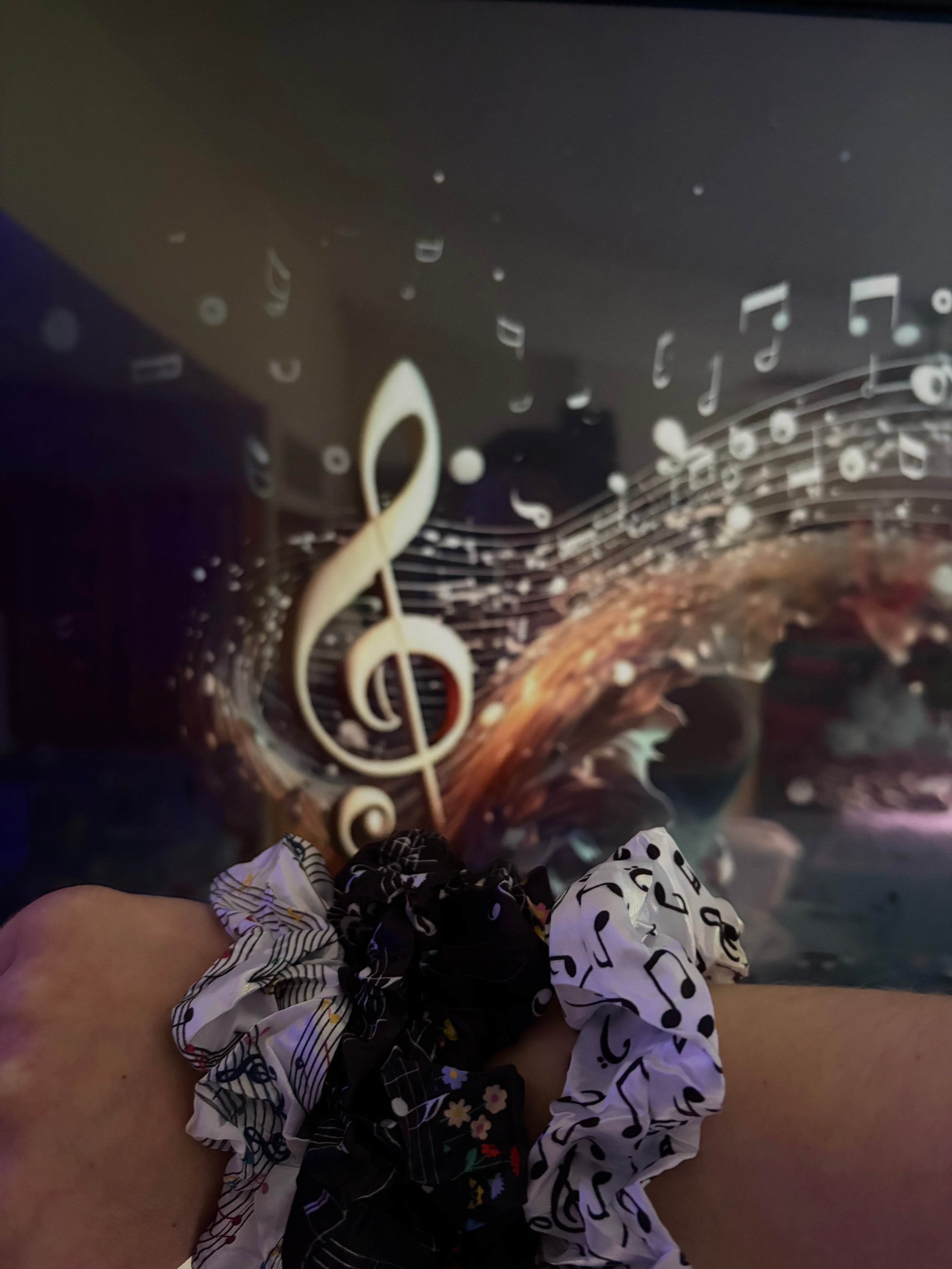 Musical Notation Hair/Wrist Scrunchie 𝄞˖ ݁♬⋆.˚