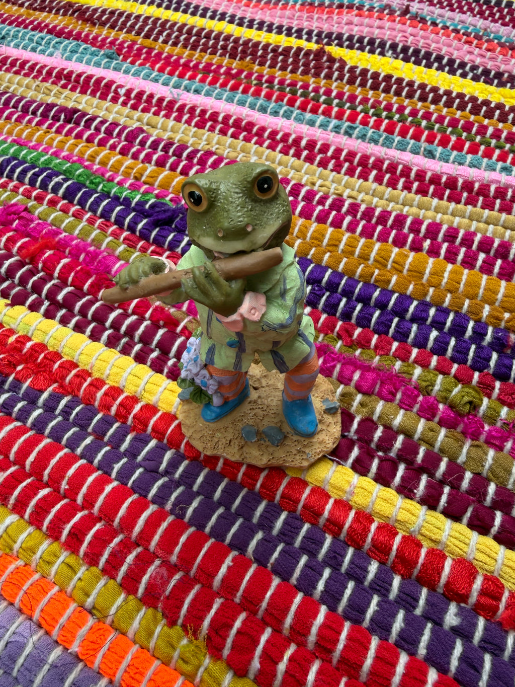 Vintage Frog Musician Figurine ᯓ‎𝄞𓆏