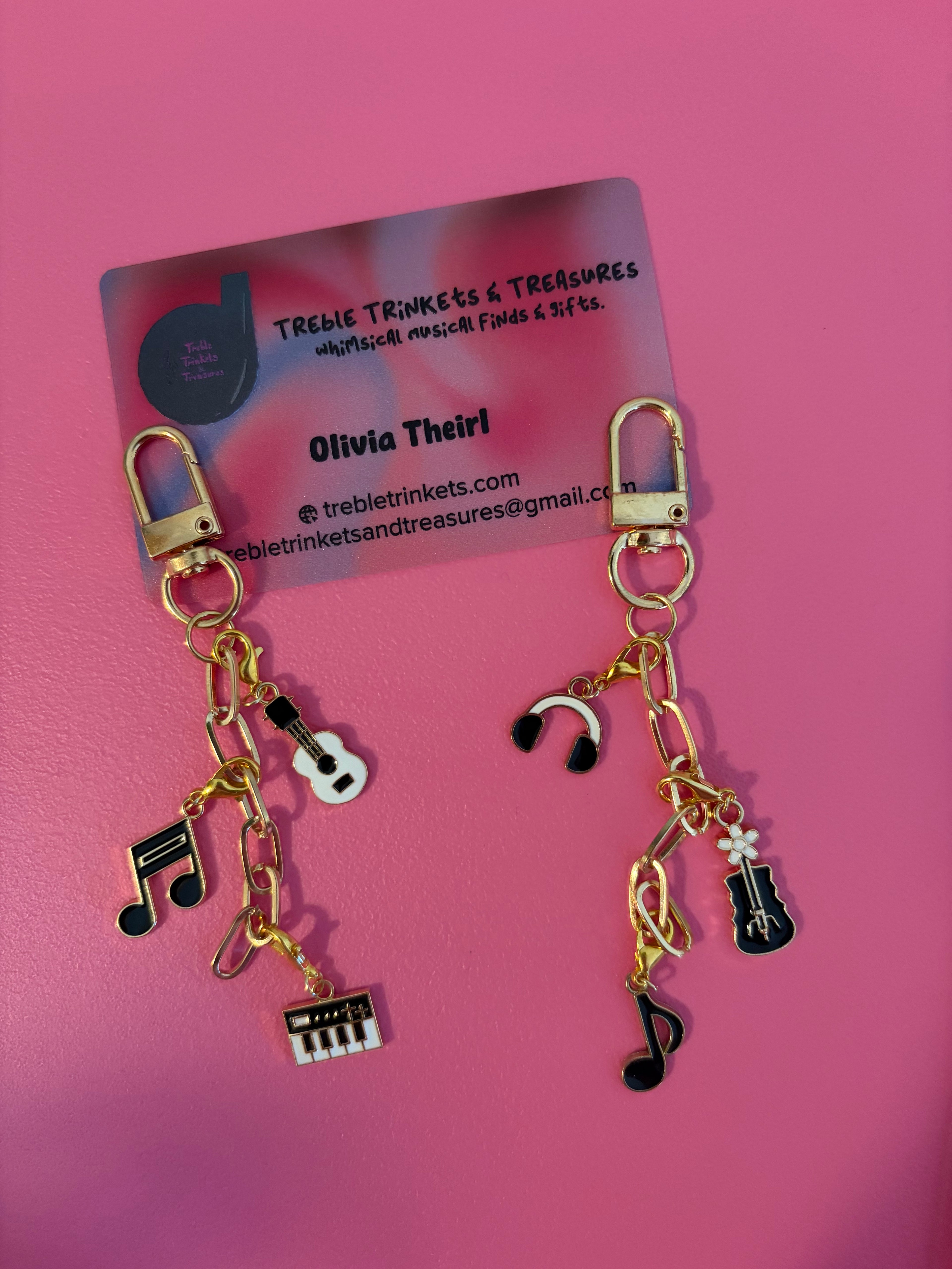 Dainty Golden Charm Keychain 𝄞⋆ ݁♪ .