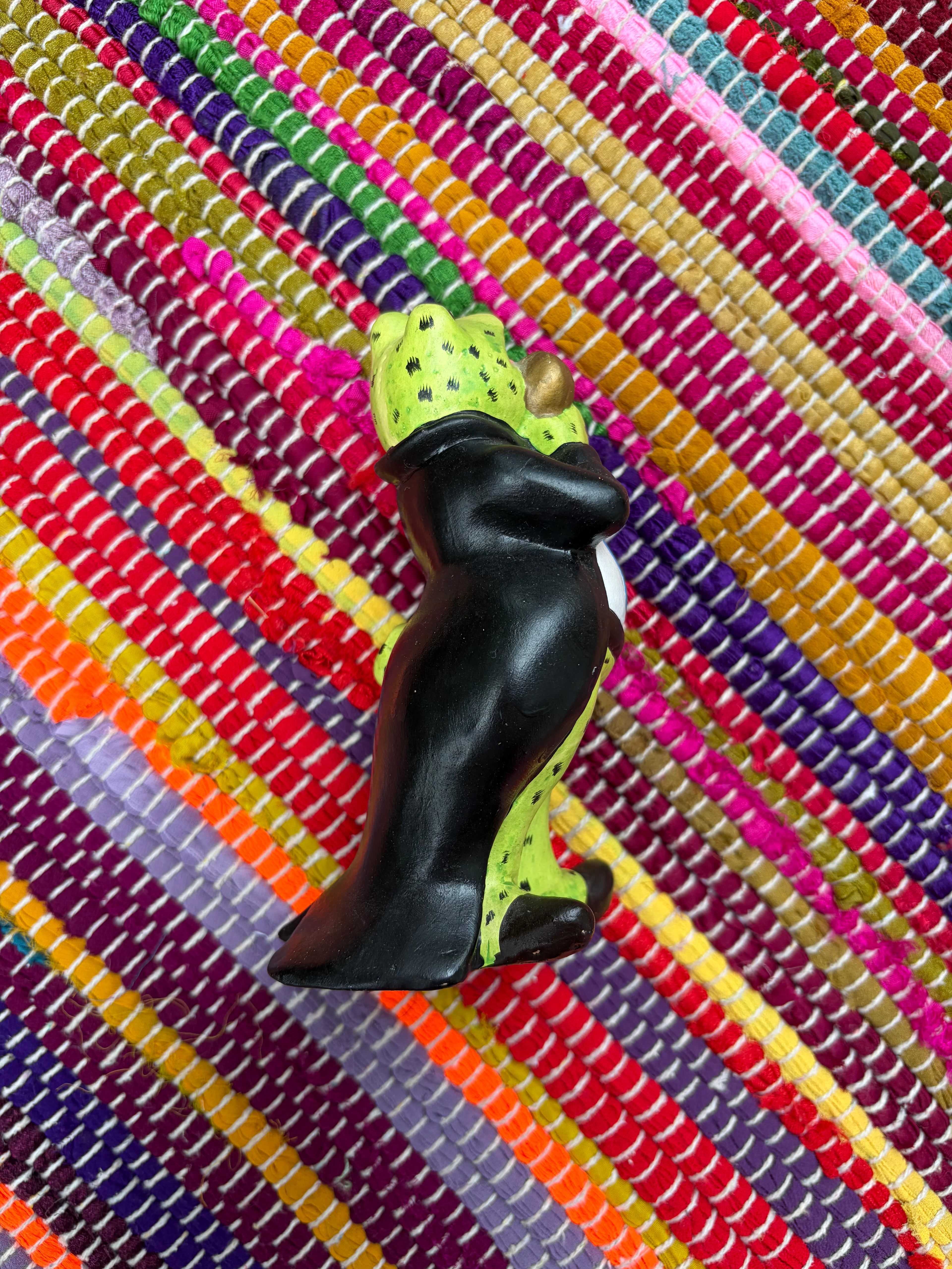 Vintage Frog Vocalist Statue 𖠊 ♪ ༘⋆