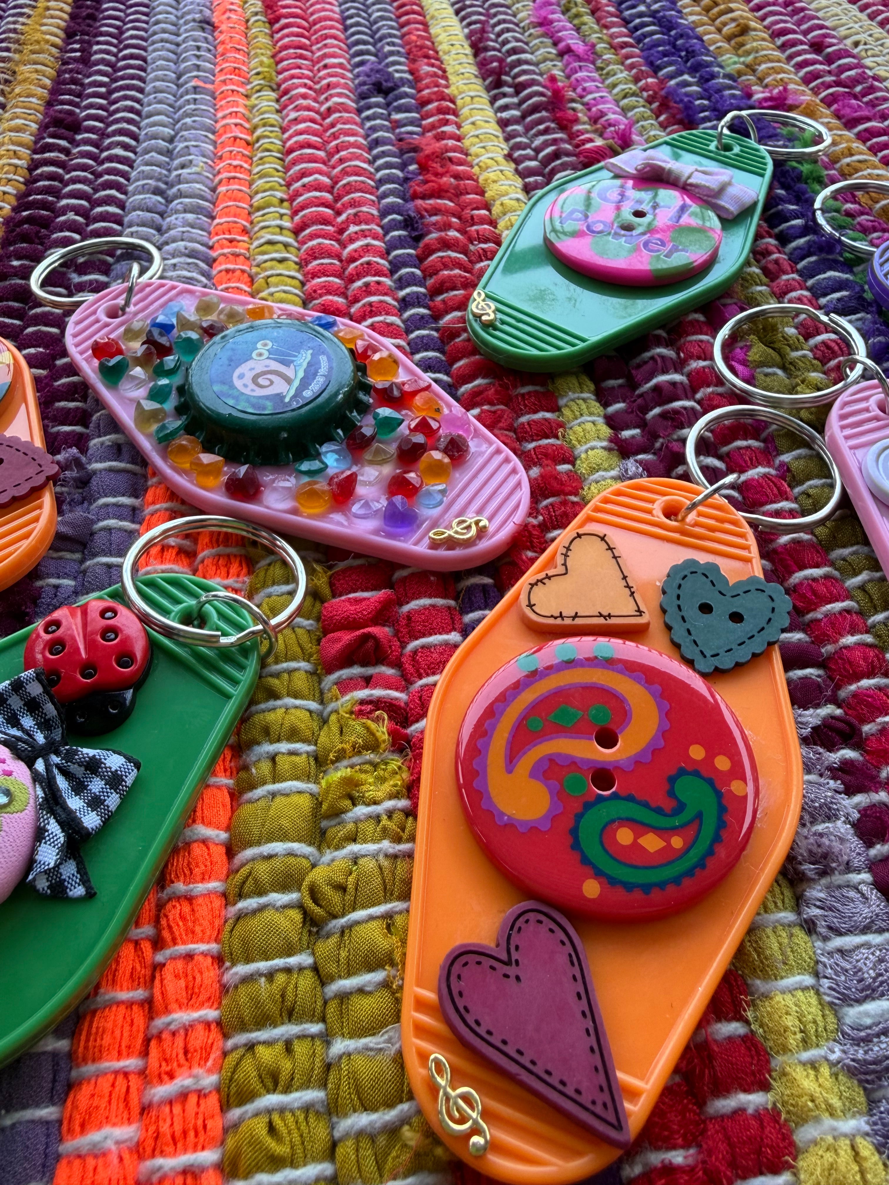 Junk Button Keychain 𖦹°‧ ⚉