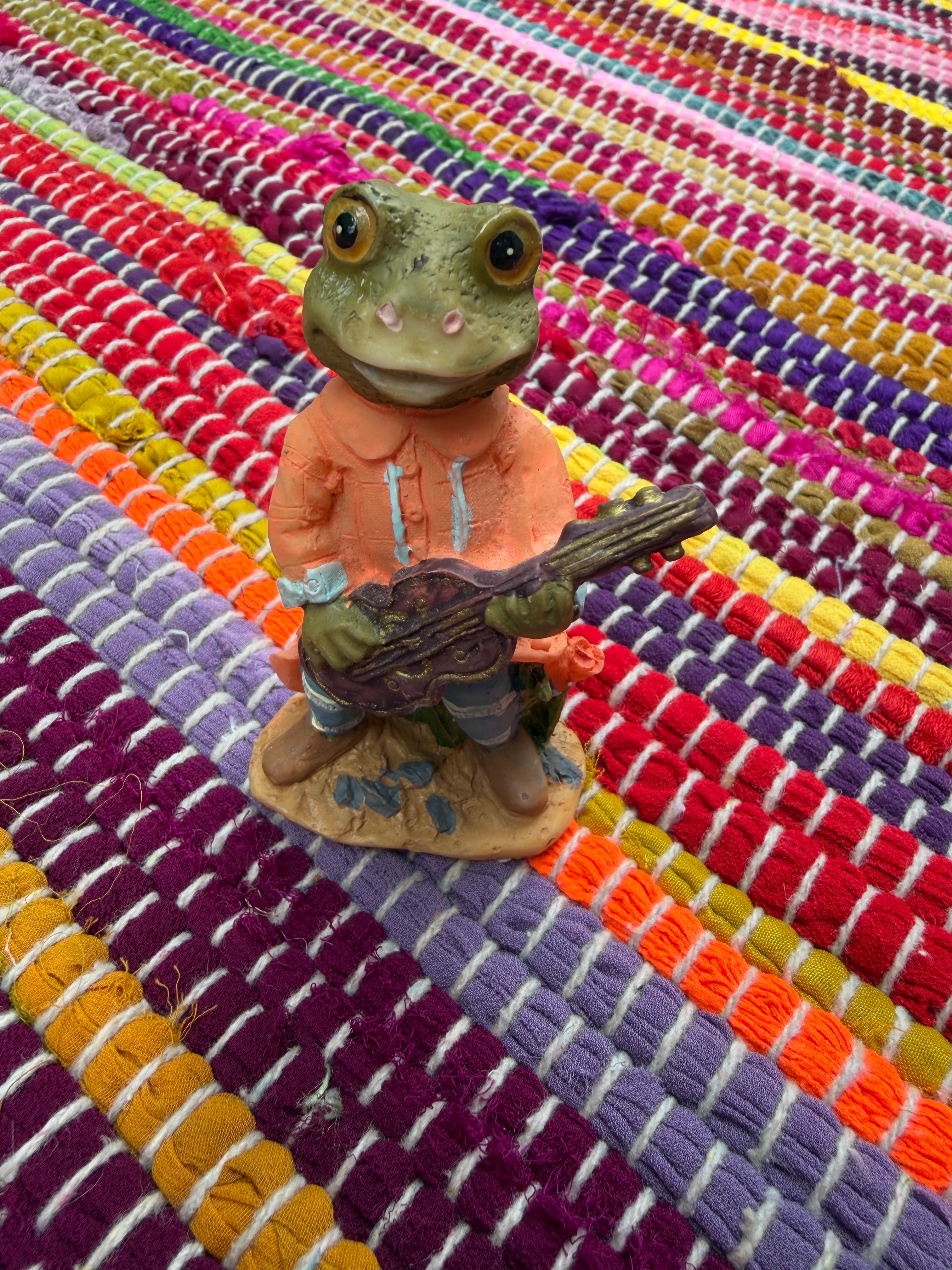Vintage Frog Musician Figurine ᯓ‎𝄞𓆏